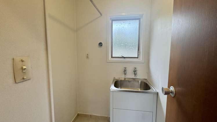 1/38a Blakeborough Dr 10877_14