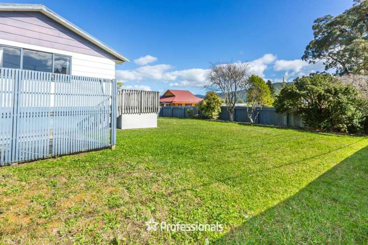 1 Monarch Grove Maoribank_20