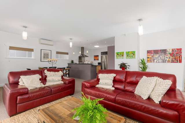 41 Royal Street Upper Hutt Central_2