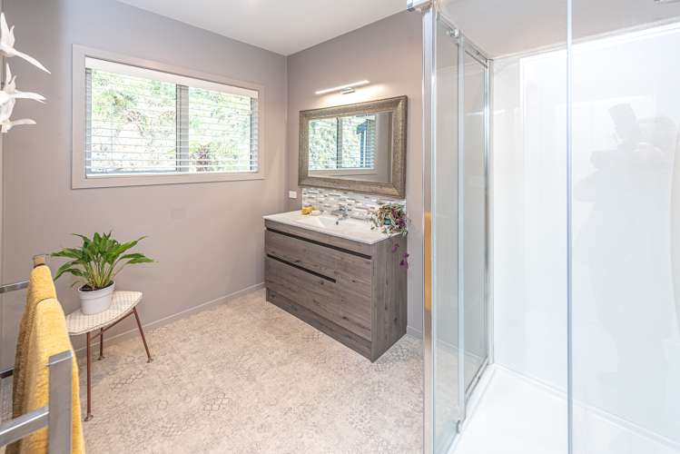 18b Georgetti Road Bastia Hill_17