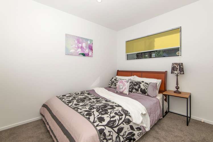 2/14 Eastcliffe Road Castor Bay_11