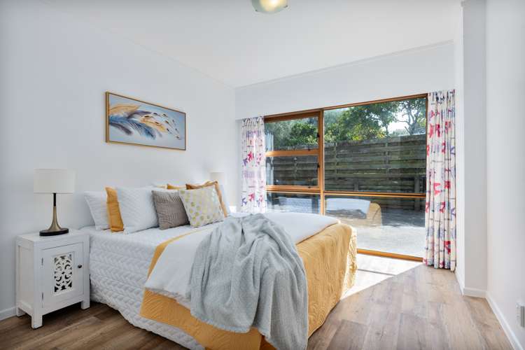 2/27 Knightsbridge Drive Forrest Hill_9