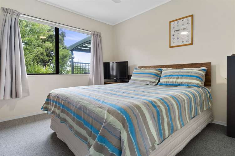 12 Lochinvar Place Hairini_5