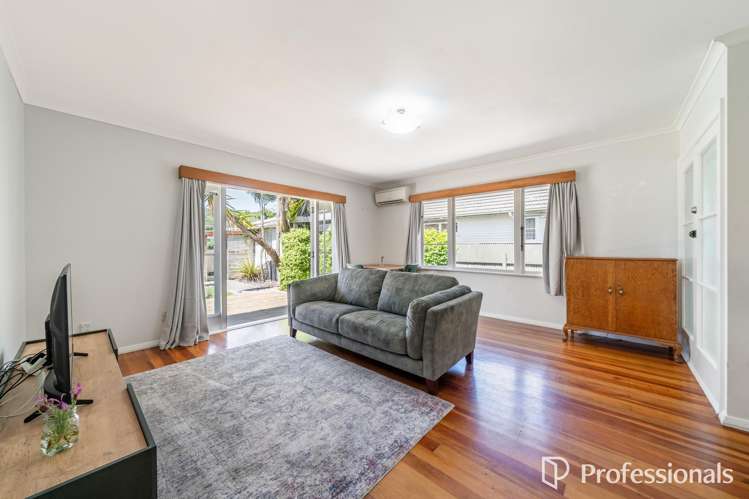 2/314 Fergusson Drive Heretaunga_12