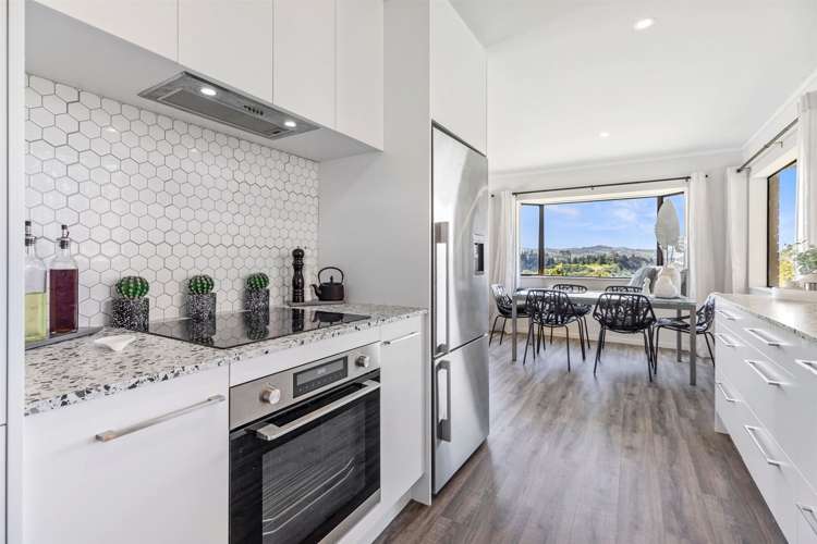 2 Furn Park Lane Tauriko_8