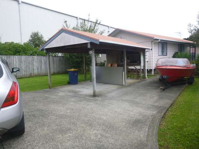 24a Justin Place Te Atatu Peninsula_2
