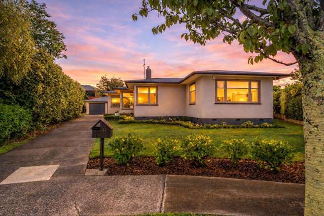 904m2 section in Hokowhitu, renovation done right