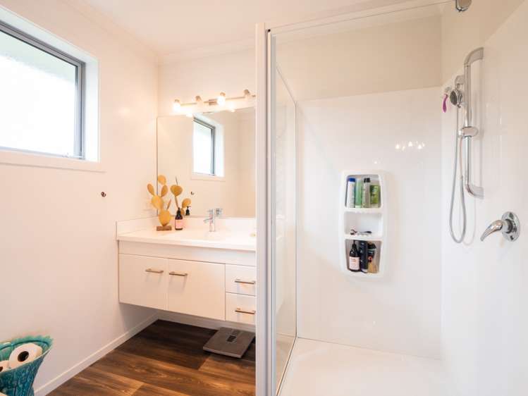 75 Grandvista Drive Green Island_10