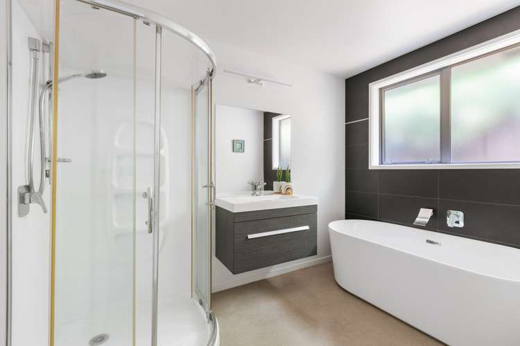 61 Falcon Drive Welcome Bay_19