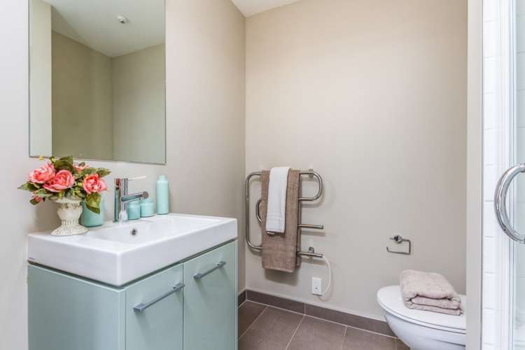 B401/525 East Coast Road Browns Bay_4