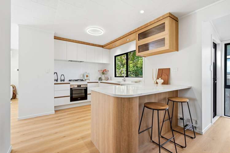 37 & 37A Glennandrew Drive Half Moon Bay_16