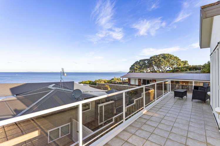 1019A Whangaparaoa Road Manly_5