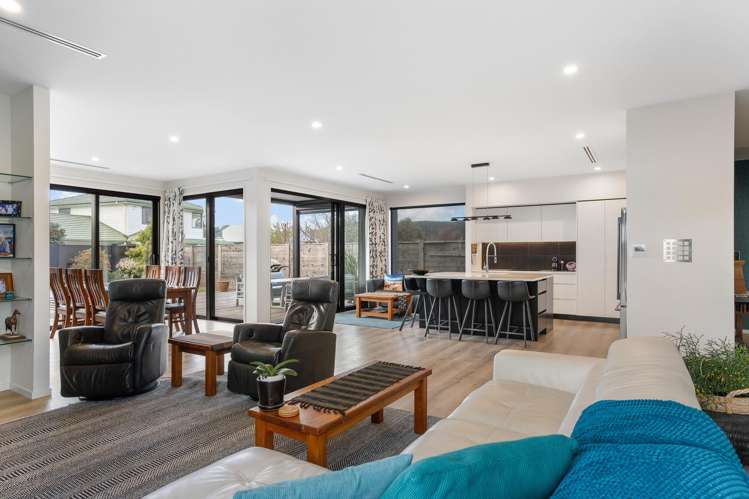 121 Charleston Avenue Whangamata_13