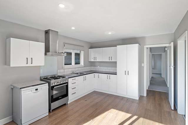 2a Skerten Avenue Hornby_3