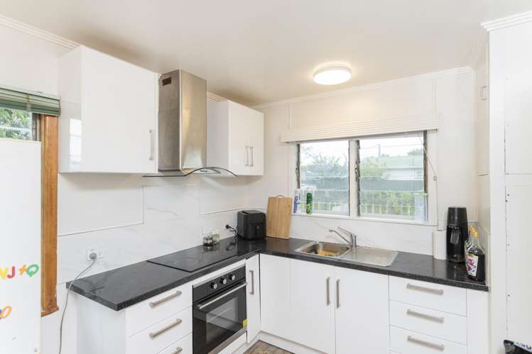 215 Lytton Road Elgin_9