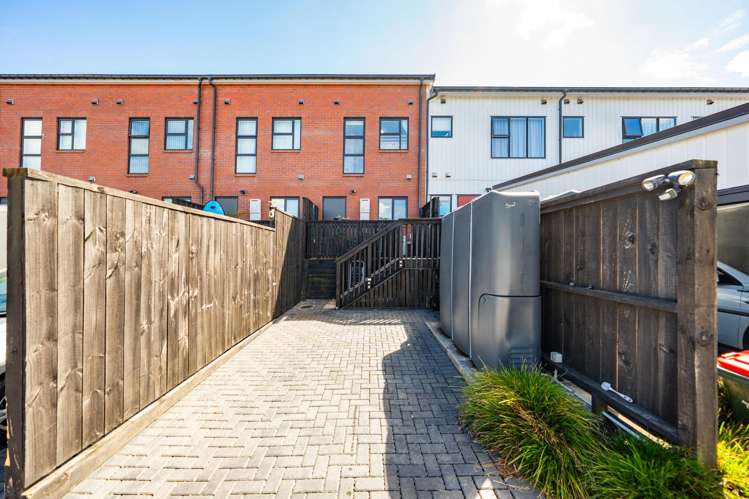 41 Manarini Road Westgate_19