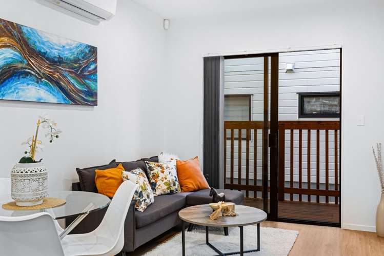 12b Woodhouse Place West Harbour_11