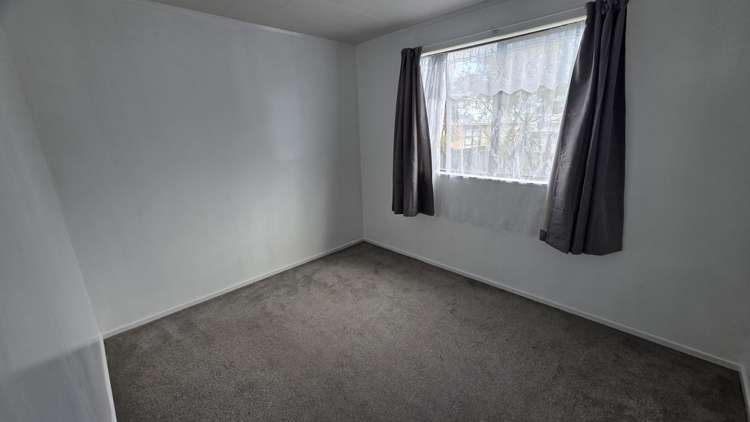 4C Hall Avenue Mangere_11