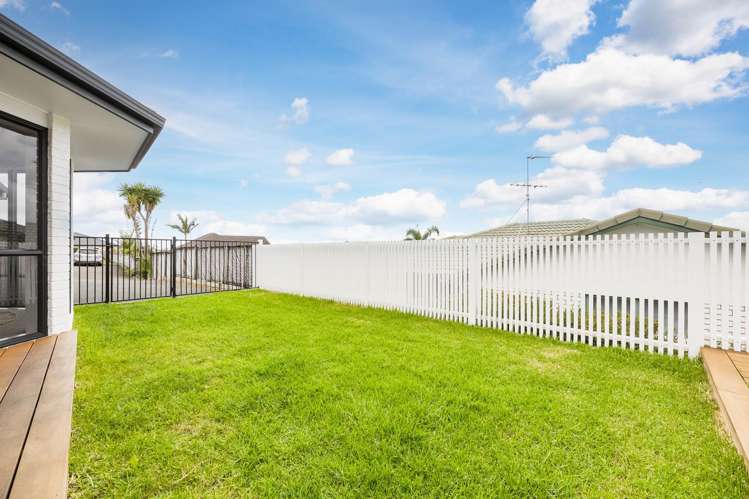 36 Kath Hopper Drive Orewa_15