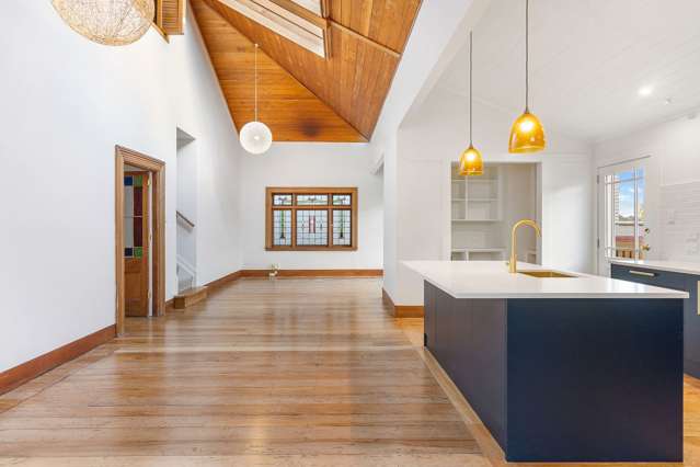 One-of-a-kind, Spacious 5 Bedroom Kingsland Home