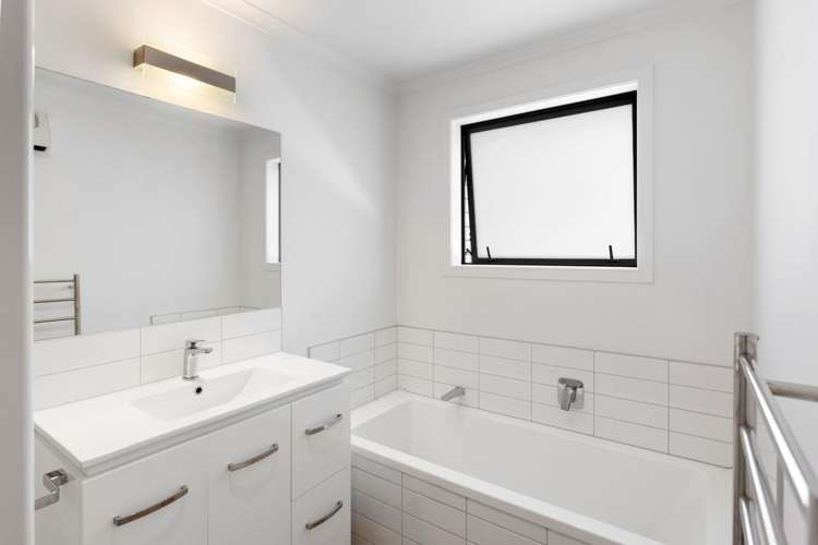 8 Livingstone Drive Papamoa_17