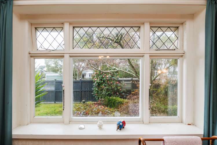 20 Moerangi Street West End_23