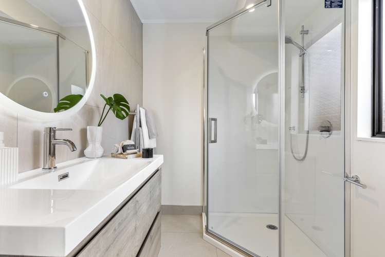 5 Raddock Place Farm Cove_10