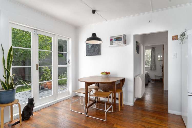 46 Woodward Street East Featherston_7