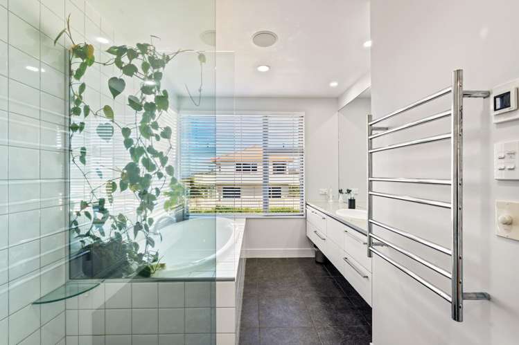 21 Le Quesne Road Bay View_20