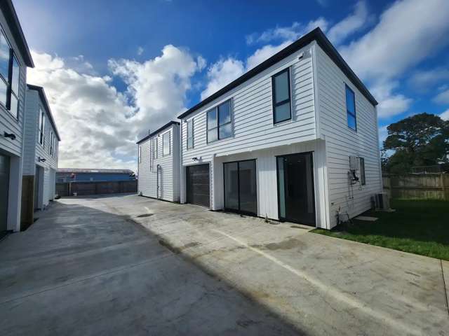 60 B & C Heybridge Street Manurewa_2