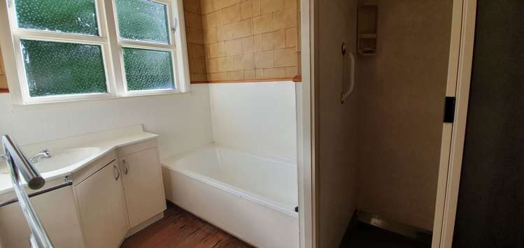 67 Queenwood Road Levin_10