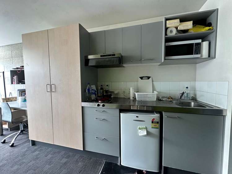 705/133 Beach Road Auckland Central_5