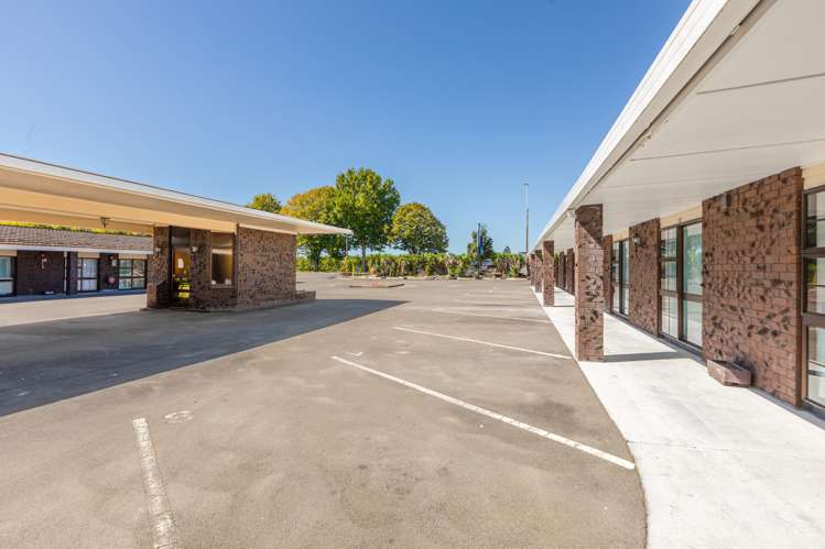 1400 Karamu Road North Mayfair_20