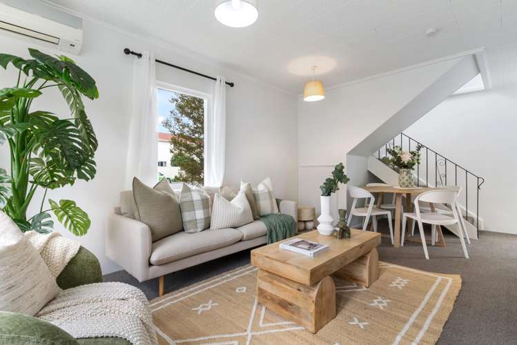 1/53 Brockworth Place Riccarton_3