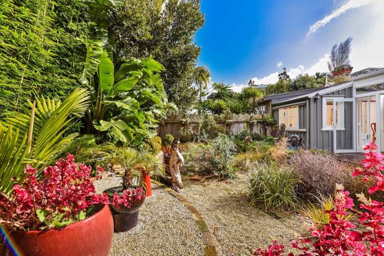 6 Kapai Road Devonport_7