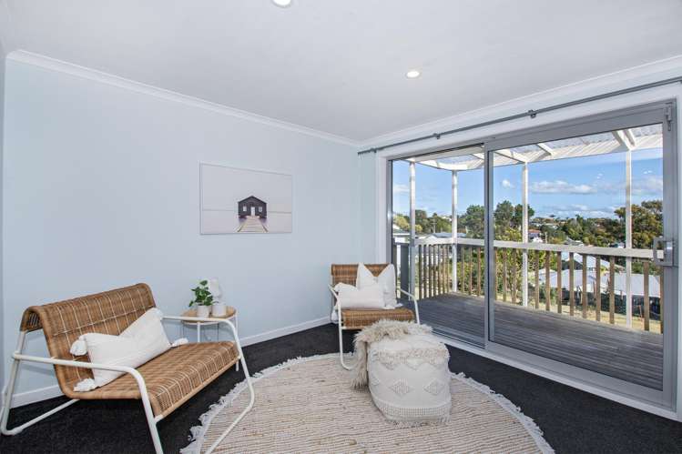 42 Onerahi Road_5