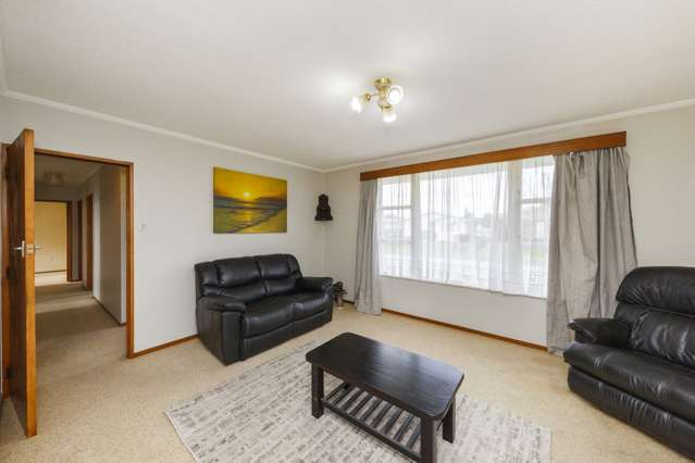 17 Cavendish Crescent Awapuni_2