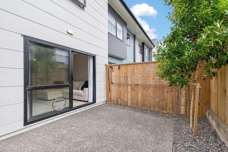 17/15 Brook Street Waiwhetu_9