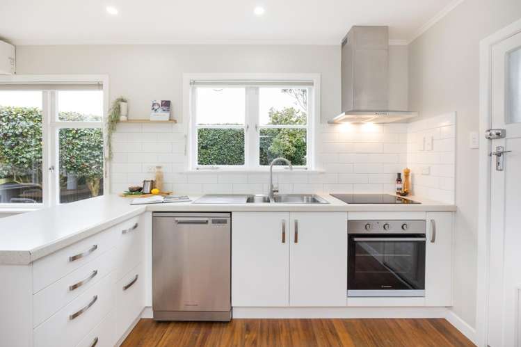 11 Churchill Avenue Feilding_1