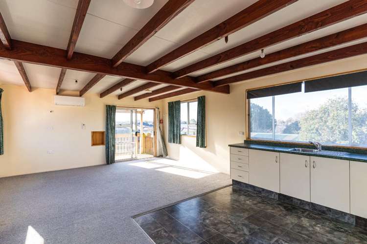 4/196 Kimbolton Road Feilding_6