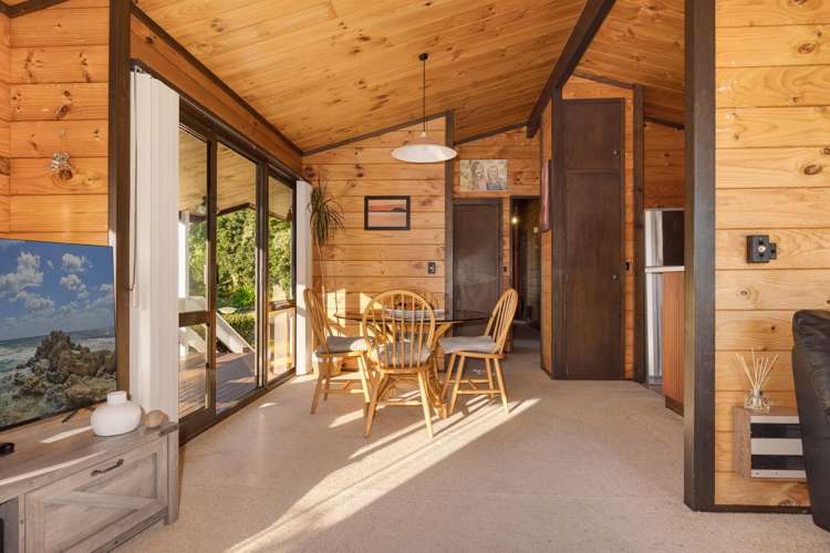 6 Langstone Street Welcome Bay_11