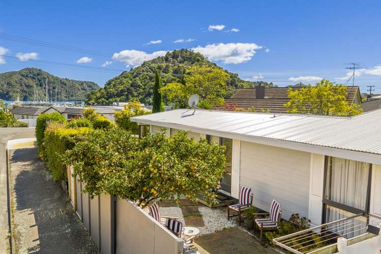 2a Seaview Crescent Picton_11