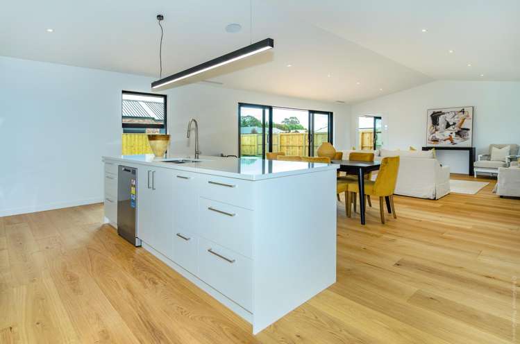 6 Soho Lane West  Melton_7