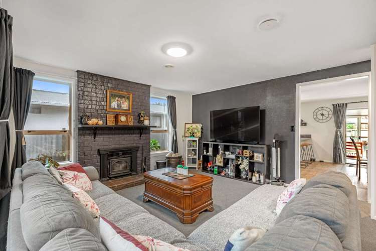 89 Gray Crescent_3