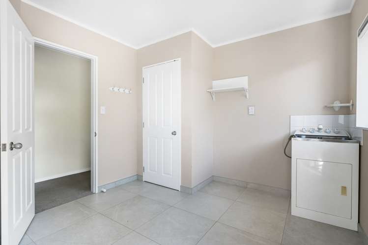 85 Longford Park Drive Takanini_21