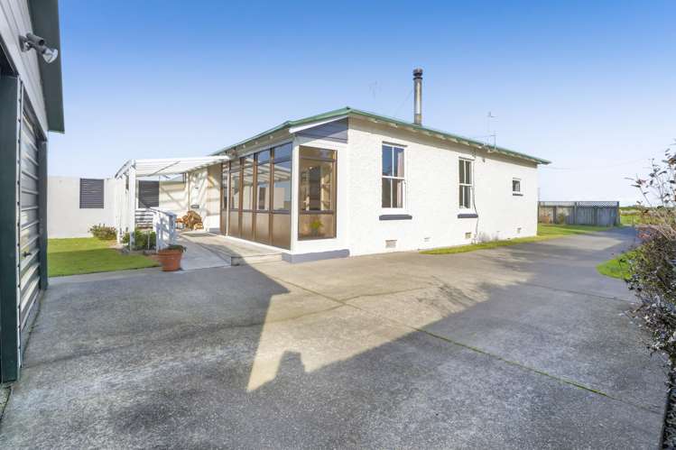409 Ohangai Road Hawera_25
