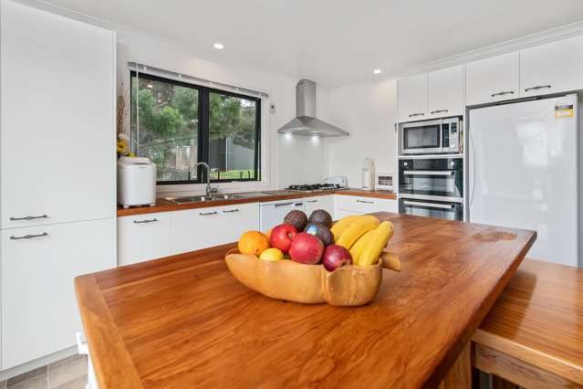 146 Maukutea Drive Kawhia_1