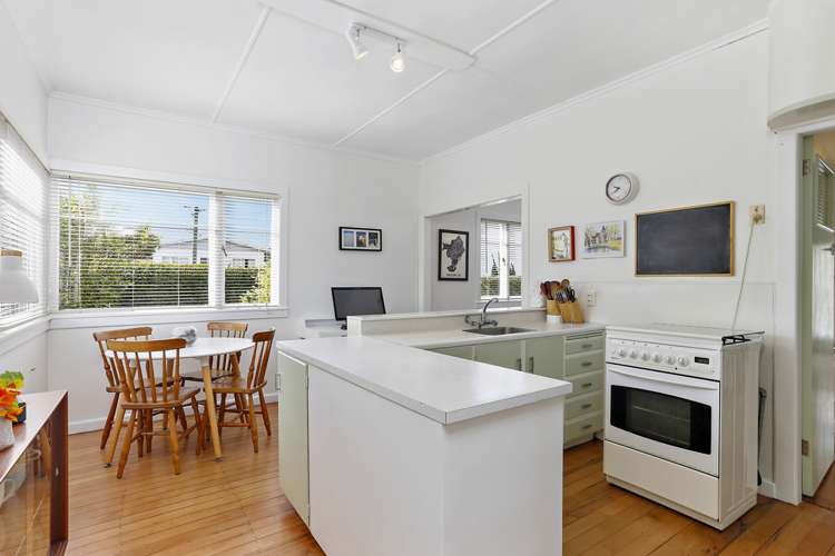 1 Rewa Street New Lynn_3