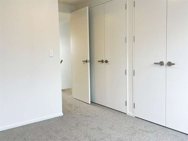 4 Longview Oak Lane Papakura_11