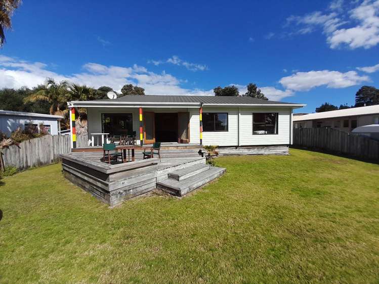 227 Kenwood Drive Matarangi_1